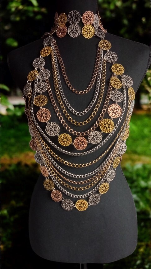 Tri Colored Vintage Embellished Neckkavest