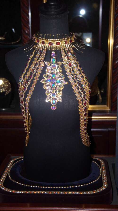Crystal Queen Body necklace